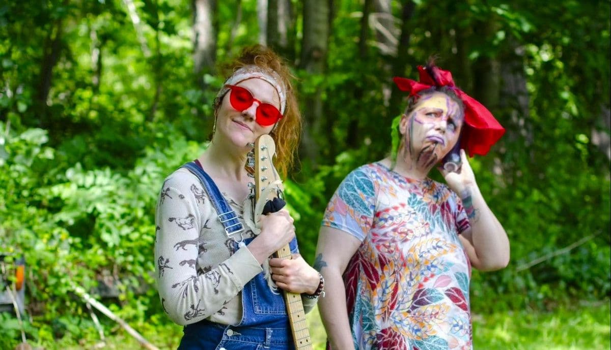 YAWNi / Rich Inner Life Love You So Much / Lokye / Bad Ties / Burlap Circus