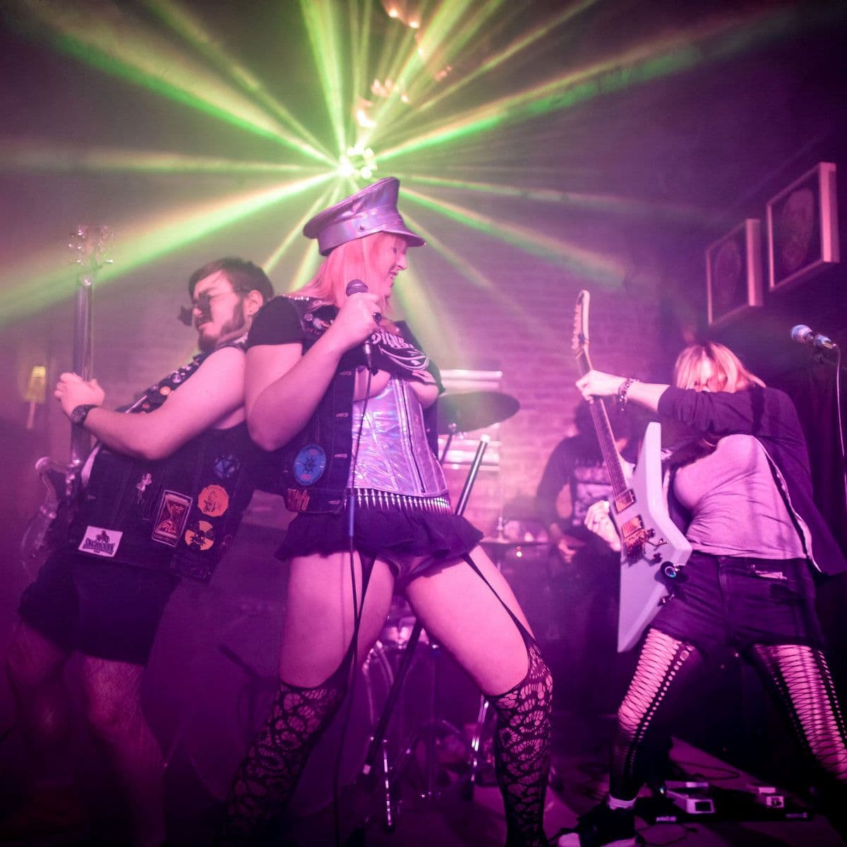 CAM GIRL / Tiny TVs / Psychlops