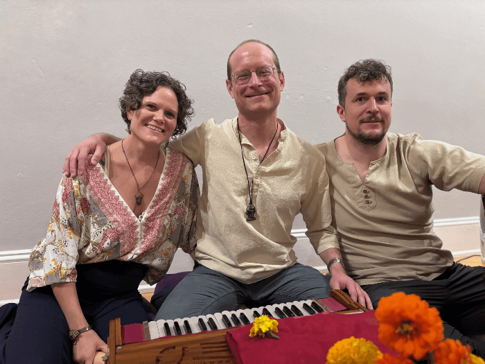 Kirtan w/ Mantra Mandala