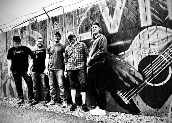 Live Music with Mission Accomplished Bandd