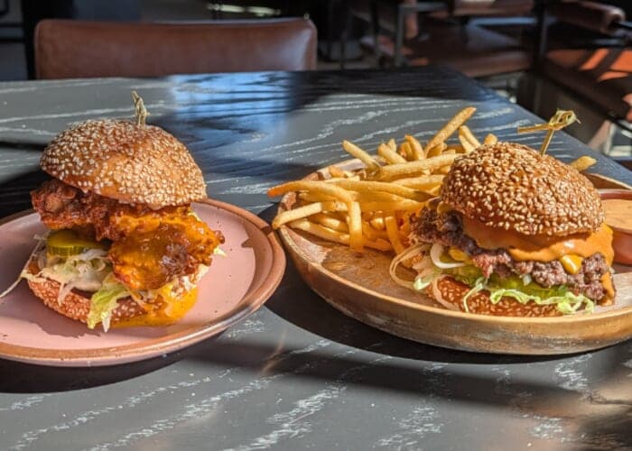 The Ultimate Runner’s Fuel: Burgers, Birds & Free Brews 🍔🏃♀️