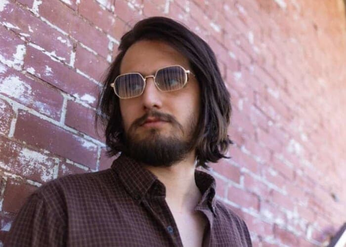 PATIO SHOW: Oliver Sayani