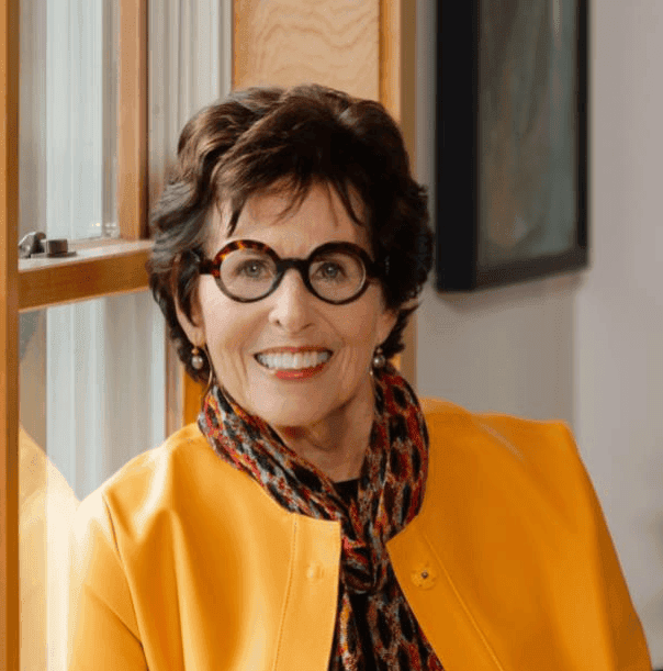 Curator's Talk | A Distinctive Artistic Tradition