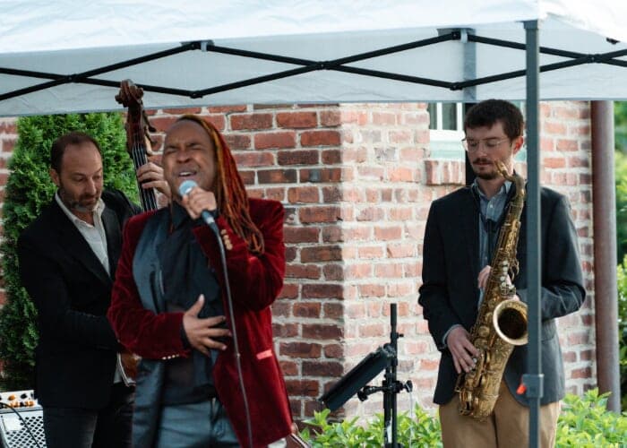Live Music - Reggie Headen & Danny Iannucci