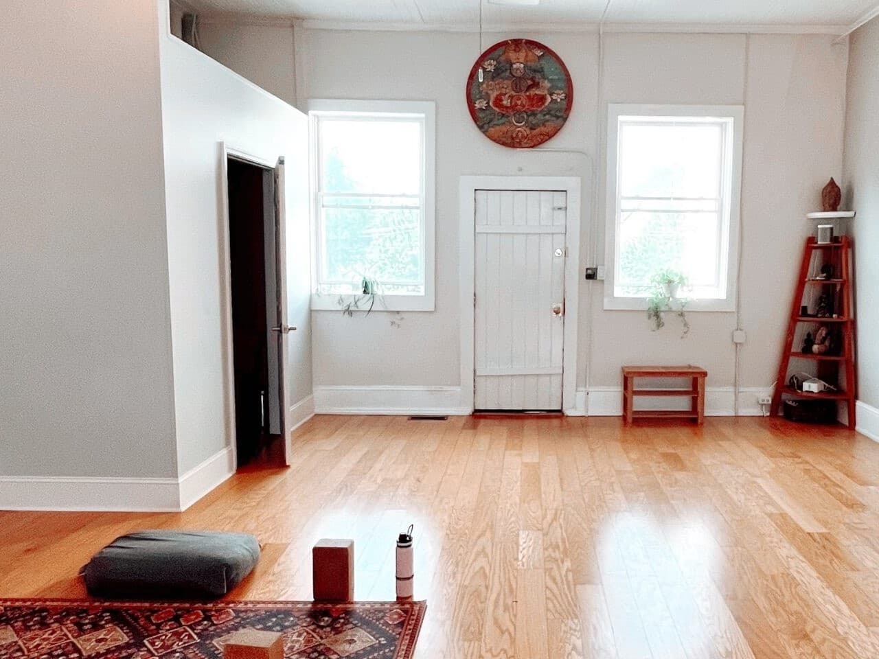 $10 Community Pop-up: Vinyasa Flow with Rachel Edwards