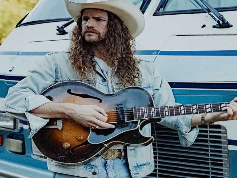 Patio Show: Andy Thomas- of Yarn & Trongone Band