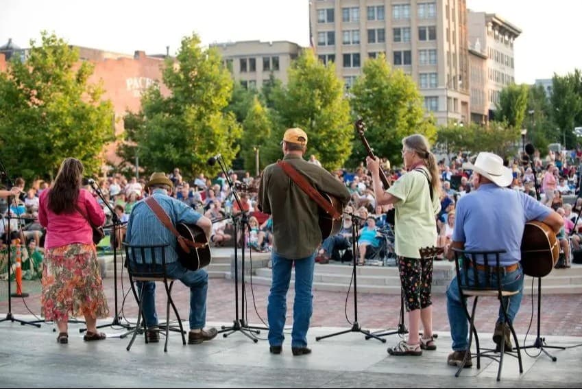 Shindig on the Green